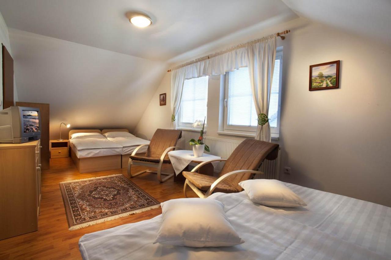 Ubytování u Bilkovičů Valtice Exterior foto